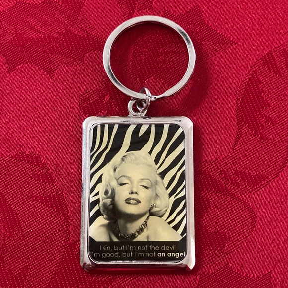 🌹Marilyn Monroe🌹 keychain - Picture 1 of 2